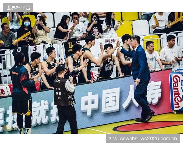 CBA联赛与抖音达成合作,标志着顶级赛事IP正从长视频平台向短视频社交平台迁移流量入口 CBA联赛与抖音达成合作,标志着顶级赛事IP正从长视频平台向短视频社交平台迁移流量入口